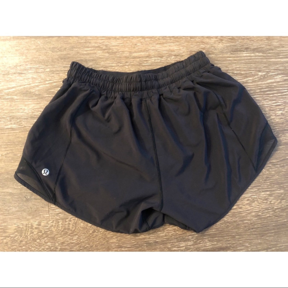 Lululemon Hotty Hot Low-Rise Short 4”